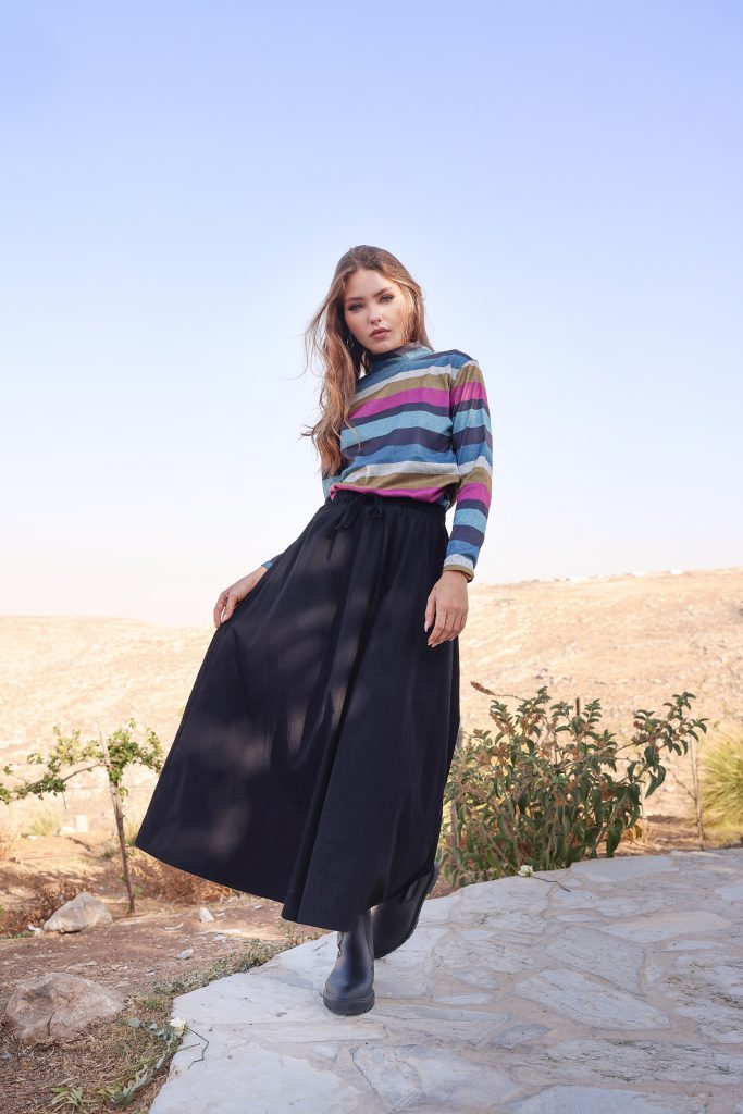 חולצת גולף פסים צבעוני